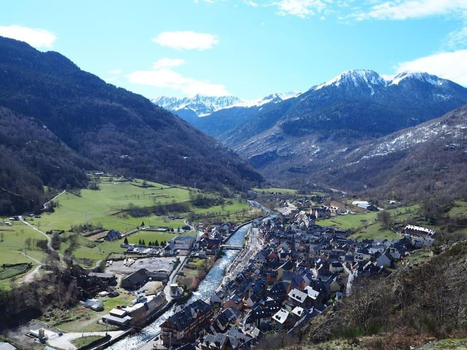 Mcastet, Casita Aranesa En El Valle De Aran Bossost Exterior photo