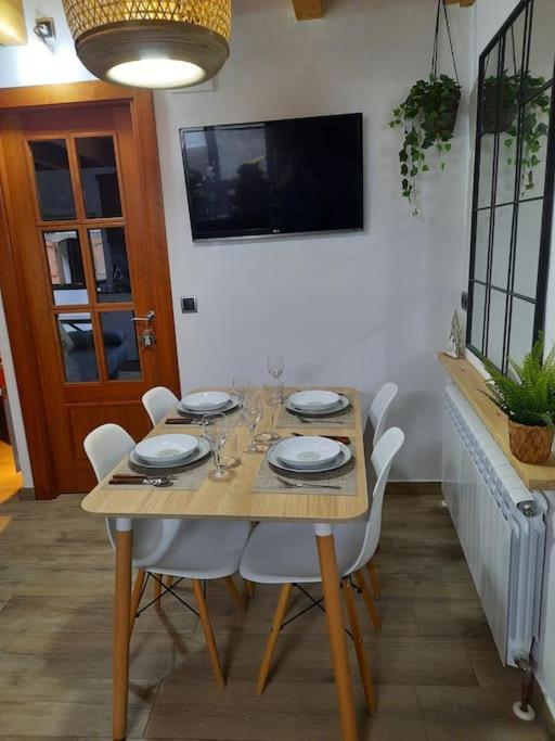 Mcastet, Casita Aranesa En El Valle De Aran Bossost Exterior photo