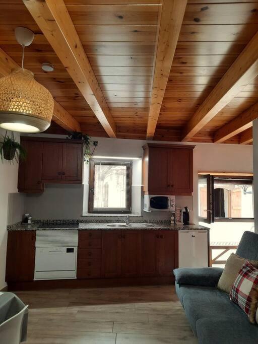 Mcastet, Casita Aranesa En El Valle De Aran Bossost Exterior photo